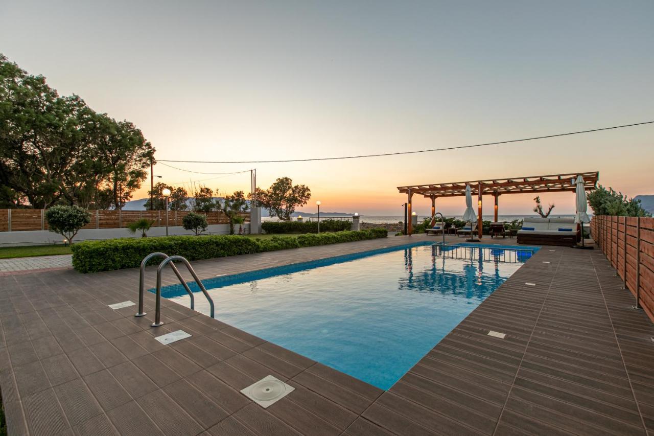 Niovi Seaside Suites Kíssamos Exterior foto