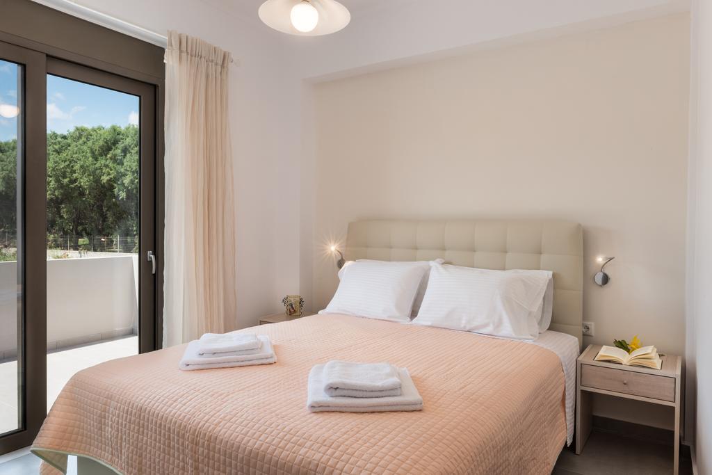 Niovi Seaside Suites Kíssamos Exterior foto