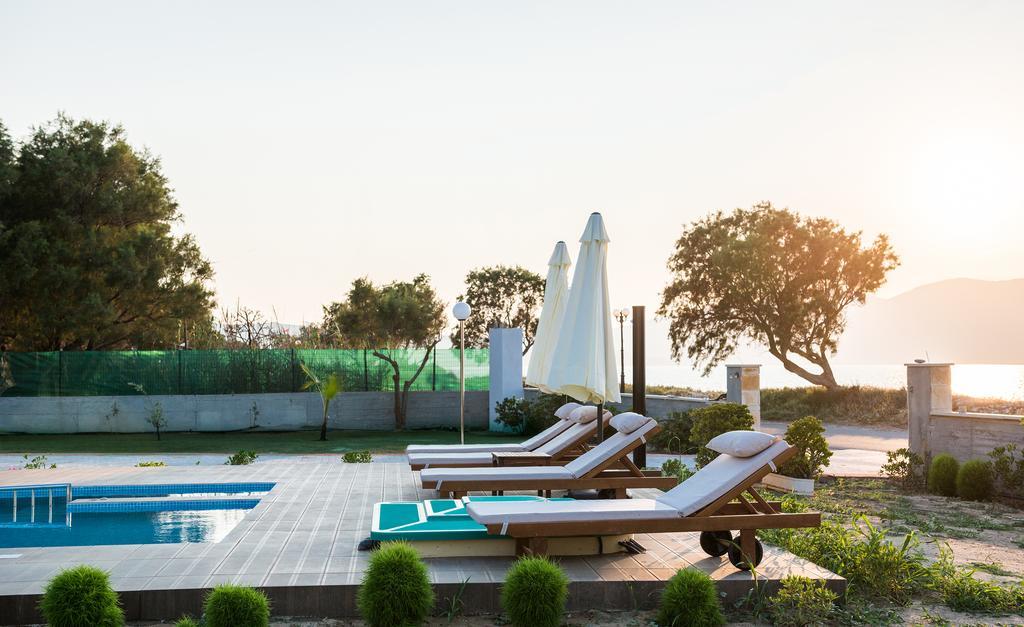 Niovi Seaside Suites Kíssamos Exterior foto